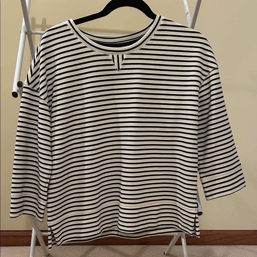 Lou & Grey Black and White Striped Long Sleeve Top